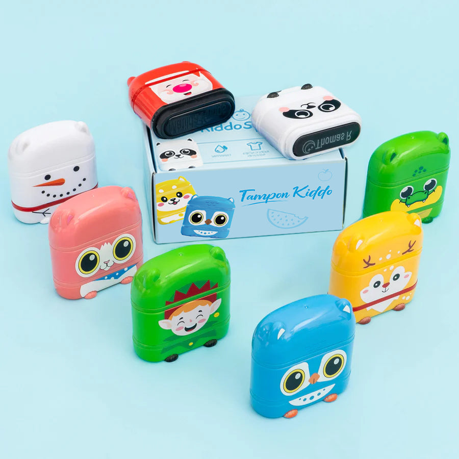 KiddoTampon™  - Tampon Personnalisé avec Nom (Édition de Noël 2025)