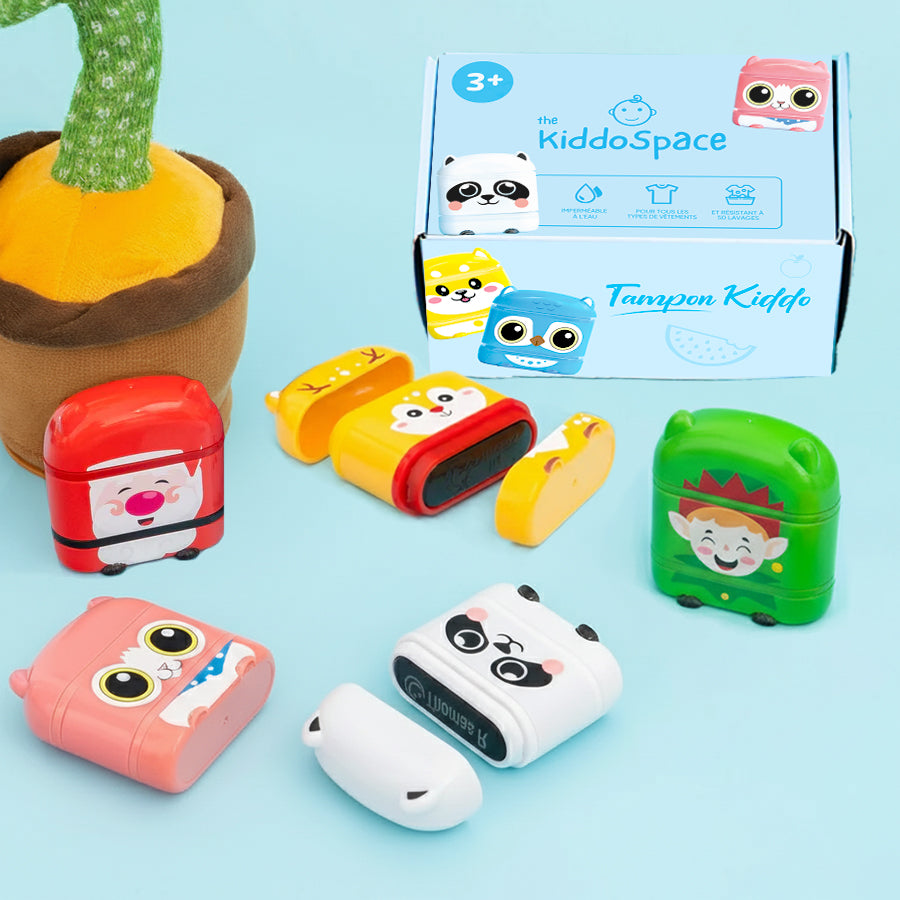 KiddoTampon™  - Tampon Personnalisé avec Nom (Édition de Noël 2025)